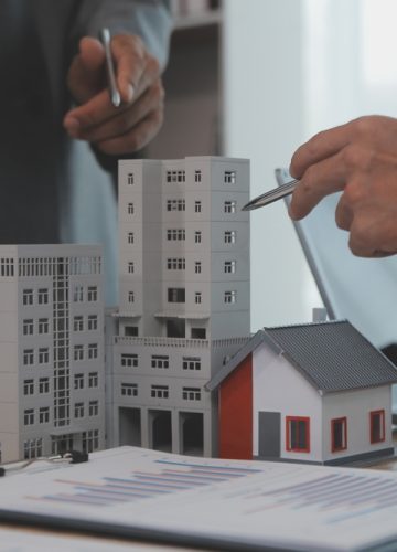 Balancing,The,Property,Sector,The,Real,Estate,Agent,Is,Explaining